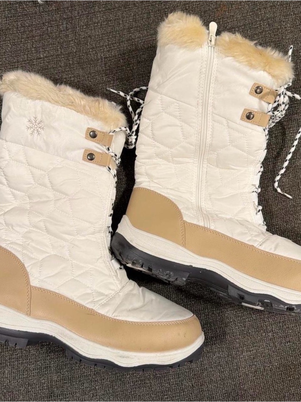 Dream Pairs Women’s Winter Boots - White & Tan Faux Fur Trim